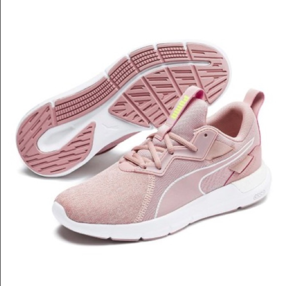 PUMA NRGY Dynamo Futuro Sneaker
